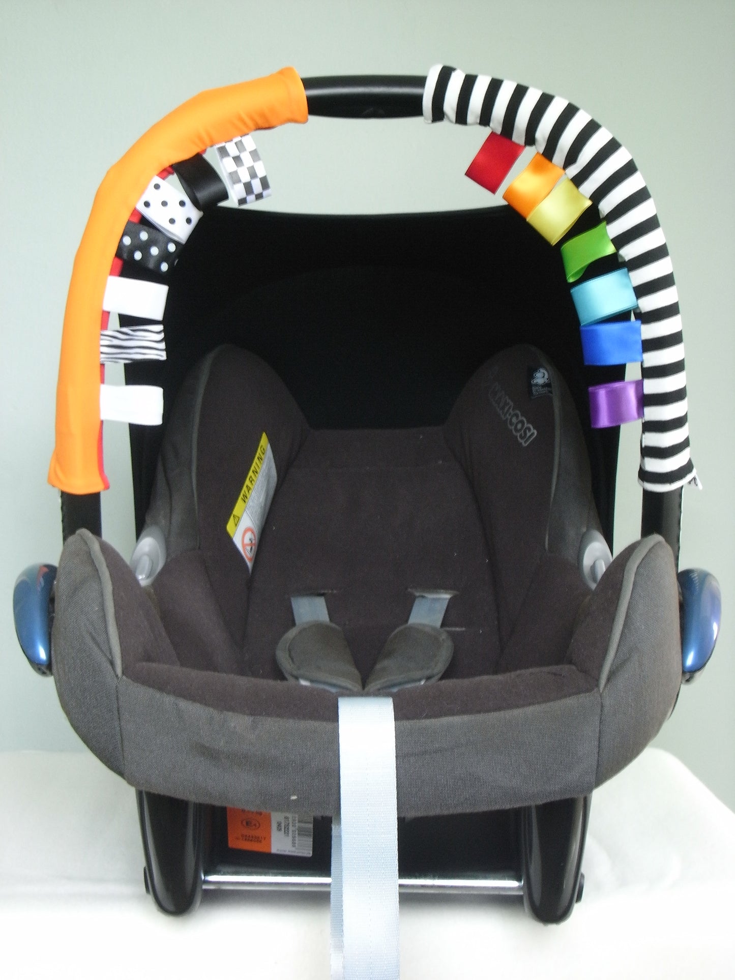 BUMPaLOOP MiNi Baby car seat handle cover Taggies Taggy Visual Sensory aid item